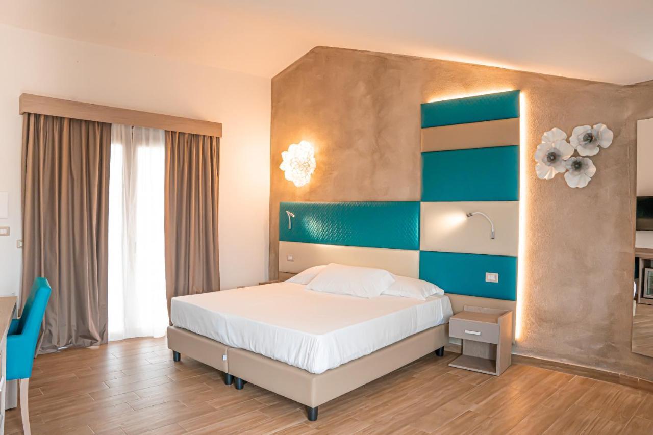 Deluxe Double or Twin Room Spa Bath